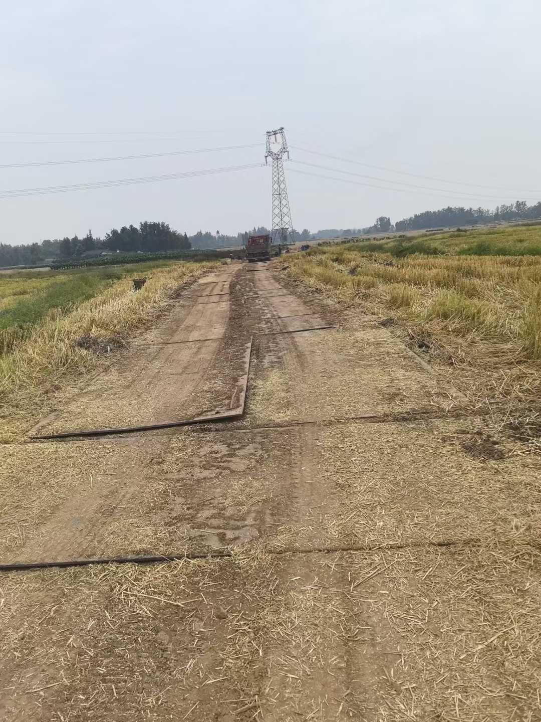 成都鑫德利兴建筑机械租赁有限公司基地实景