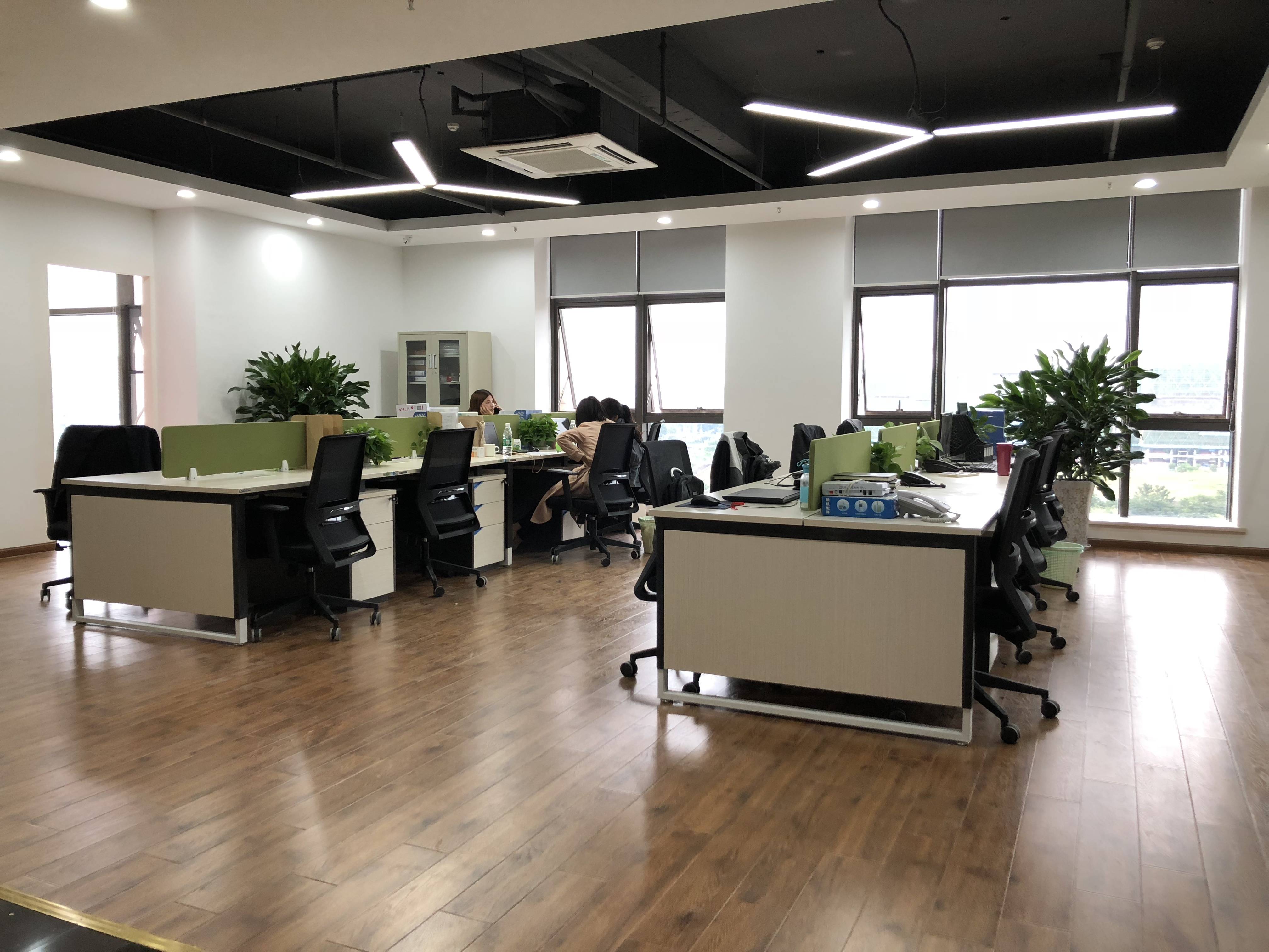 四川安则科技有限公司办公场景
