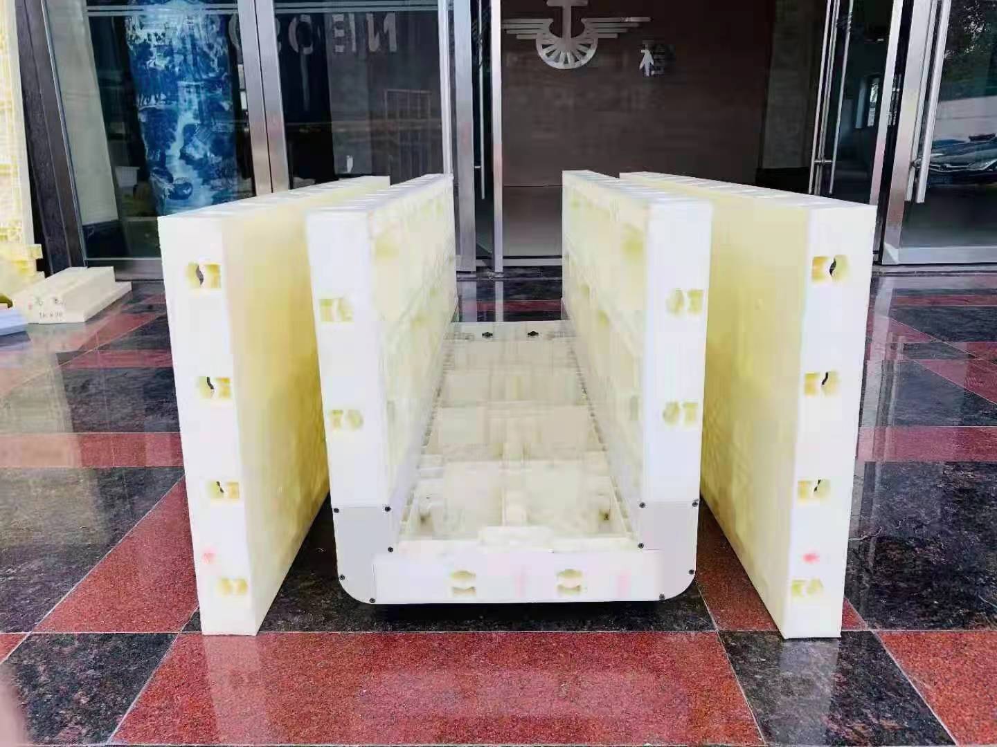 新都区清垣建材模板制造厂生产车间