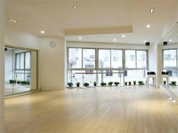 成都市兴圆通建材有限公司