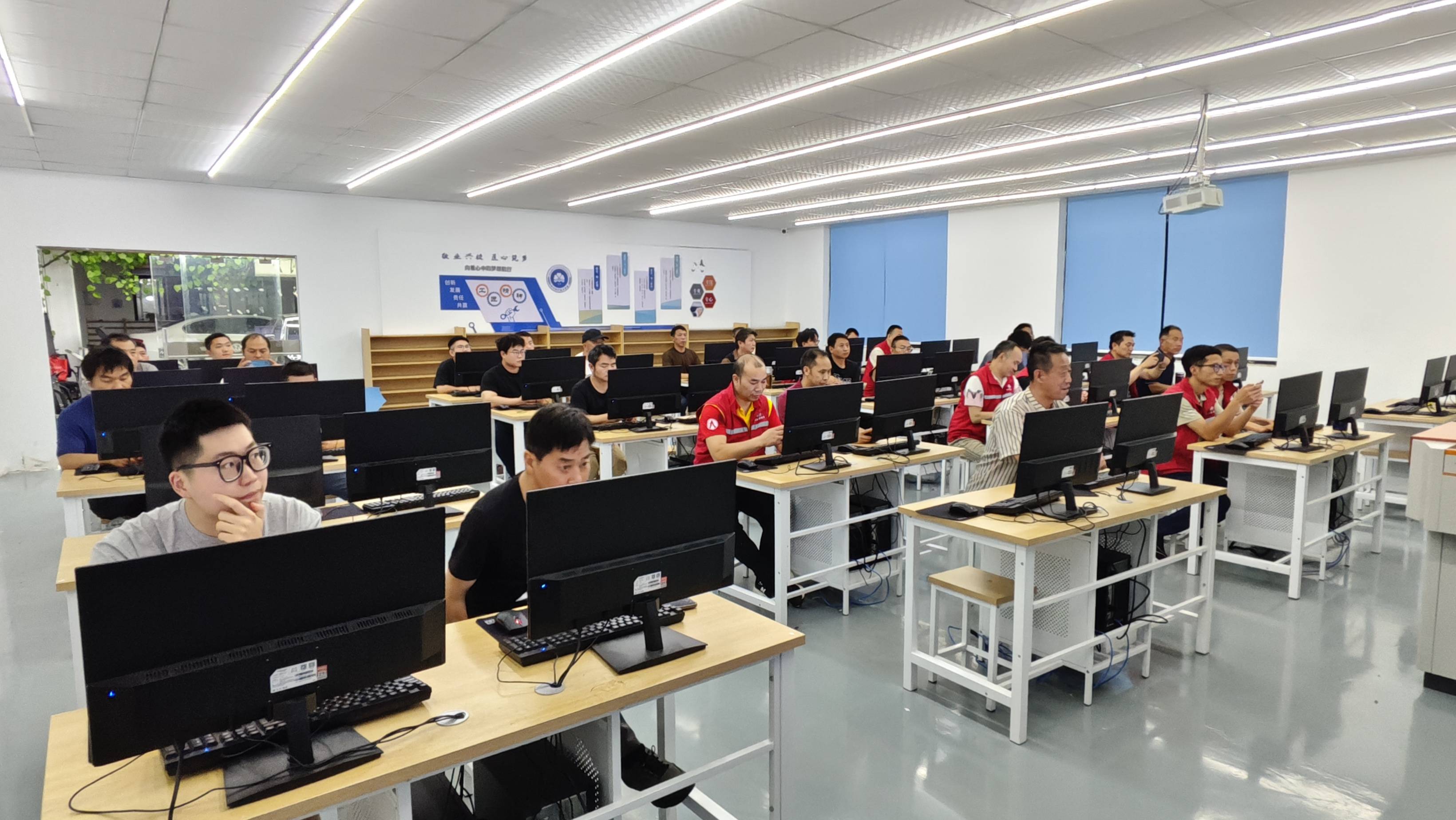 杭现新能源三电技术培训学校