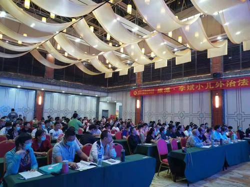 漯河康源晶月教育科技有限公司1