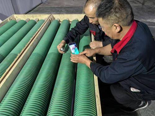 压花包胶辊技术全解析：海盐,湖州,附近,嘉兴海帕龙胶辊/嘉兴激光雕花胶辊/嘉兴电晕辊厂/嘉兴硅胶辊/选型