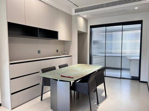 南充业之峰峰巢装饰有限公司