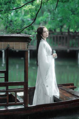 桐乡市乌镇芊慕汉服摄影工作室 桐乡市乌镇芊慕汉服摄影工作室