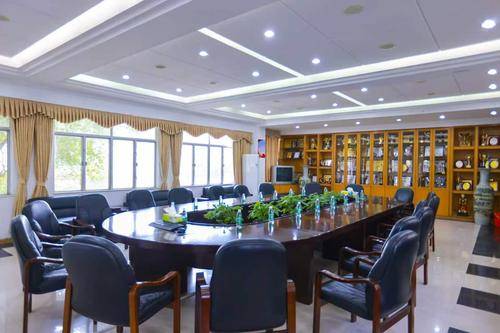 东升学校