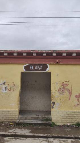 成都亚展广告有限公司1