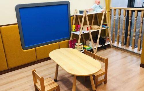 自贡高新区童心童语儿童关爱中心