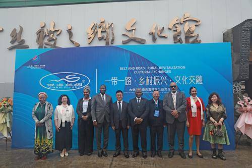 南充银海丝绸有限公司 南充银海丝绸有限公司