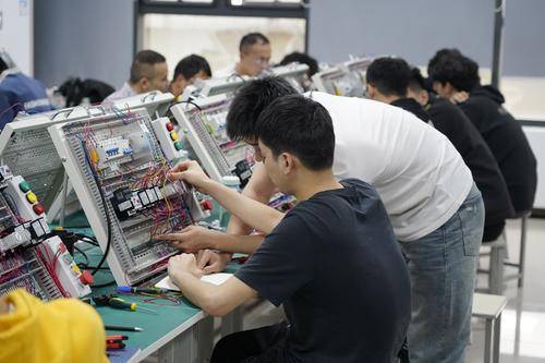 优星图教育科技集团有限公司