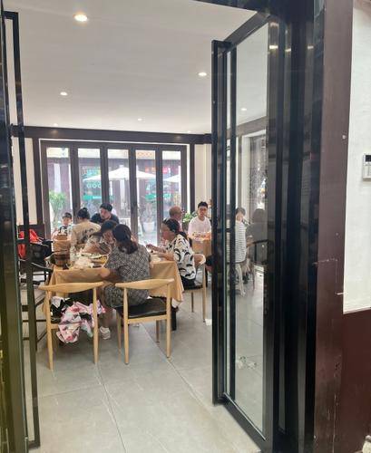 乐山市市中区罗院子临江鳝丝餐饮中河街店 乐山市市中区罗院子临江鳝丝餐饮中河街店