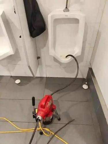 居顺联