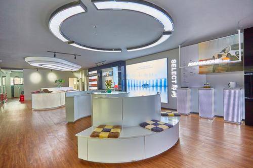 郑州凯众汽车( 联系电话：13333852229)科技有限公司