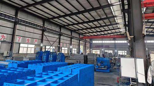 四川鑫蜀国塑钢模有限公司