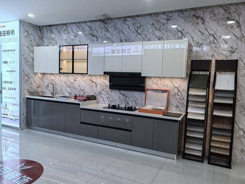 南充青鸟装饰有限公司