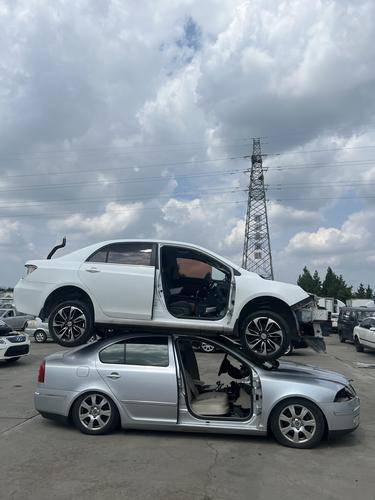 北京天鸿宝利汽车服务有限责任公司