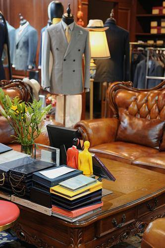 成都春梧秋桐服饰有限公司