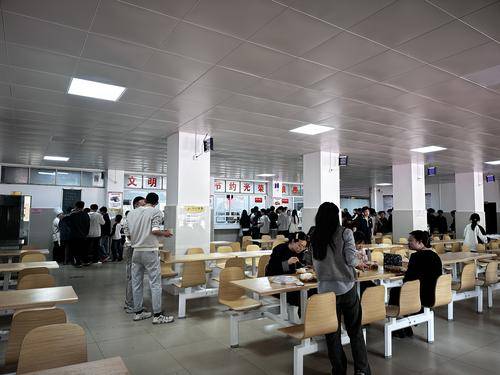 鲁能巴蜀数智学校