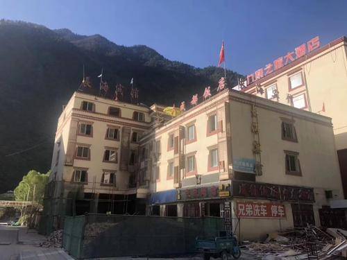 成都鑫杰鑫清洁服务有限公司