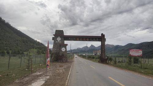 成都亚展广告有限公司1