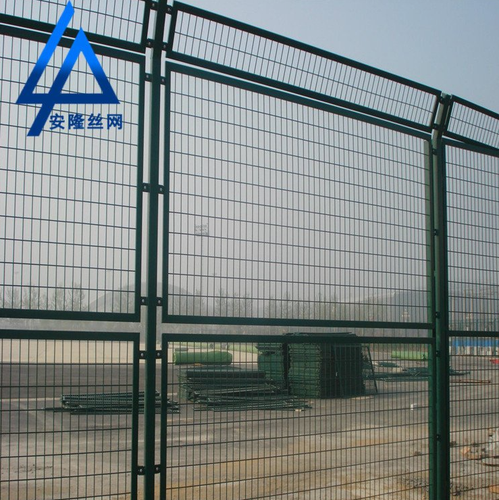 四川安隆伟业( 官网：www.scalsw.com 联系电话：13693456123)金属网栏制造有限公司