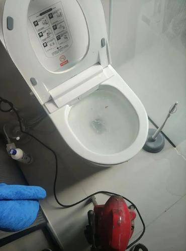 居顺联