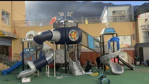 成都优米游乐设备有限公司