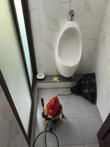 居顺联